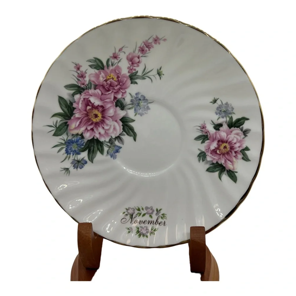 November Tea Cup Crown Victorian Fine Bone China Staffordshire England VTG